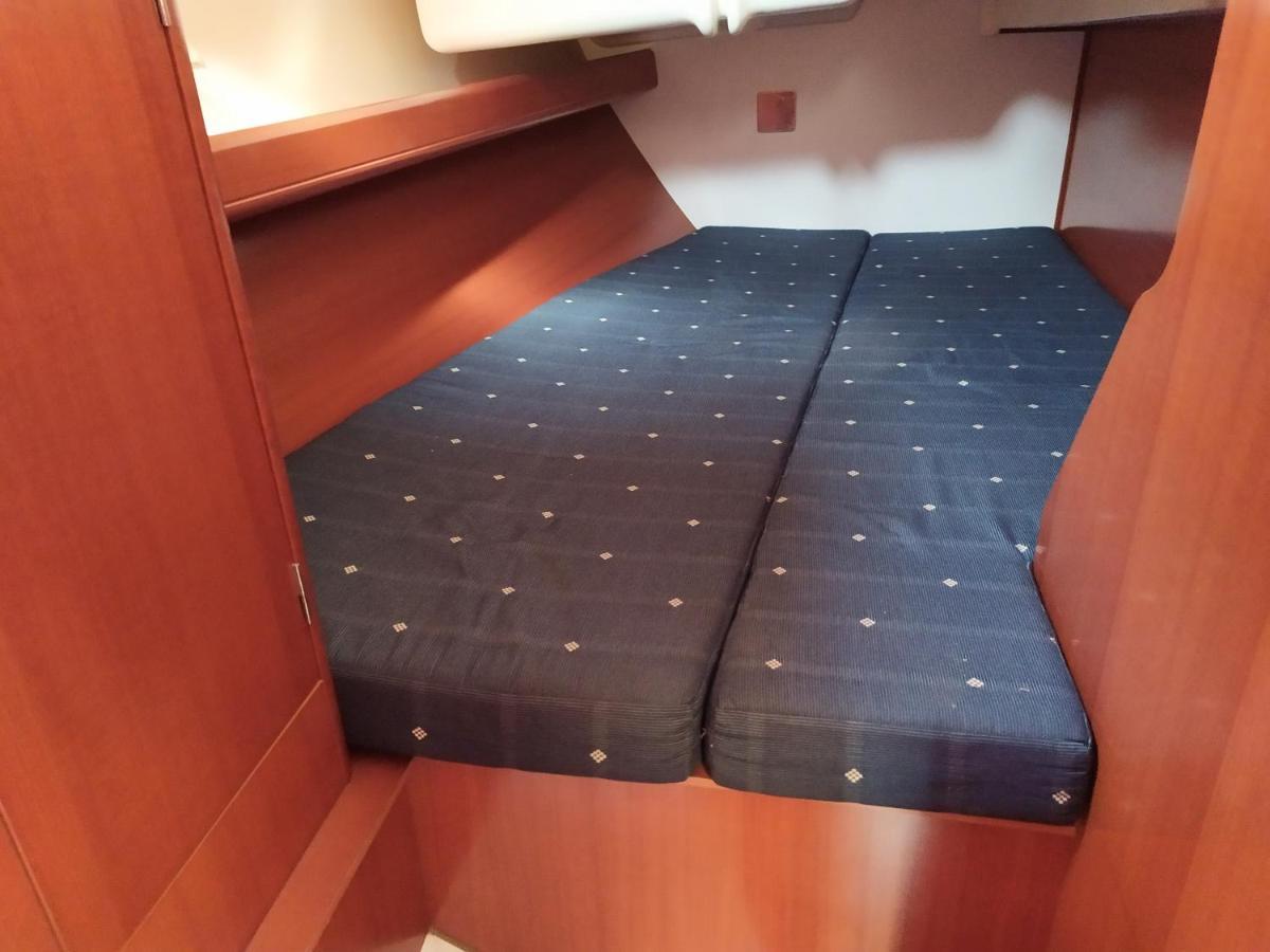 巴达洛纳 Cruising Boat For Up To 6 People In Masnou酒店 外观 照片